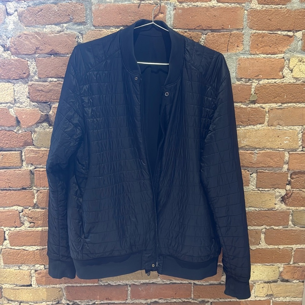 Men’s Lululemon Reversible Bomber Jacket size Large
